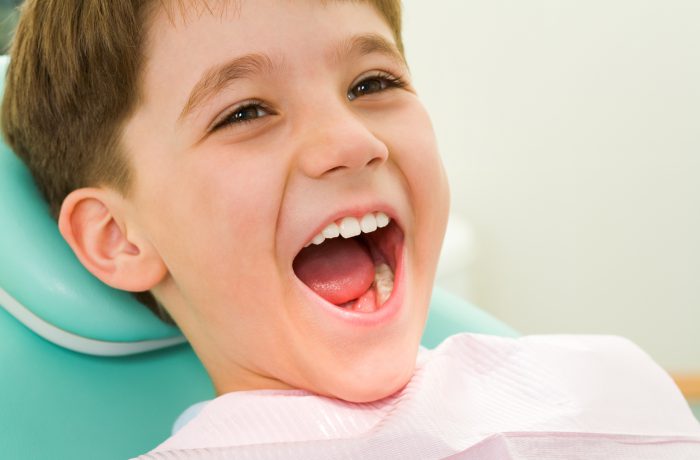 kids_dental_003-700×460
